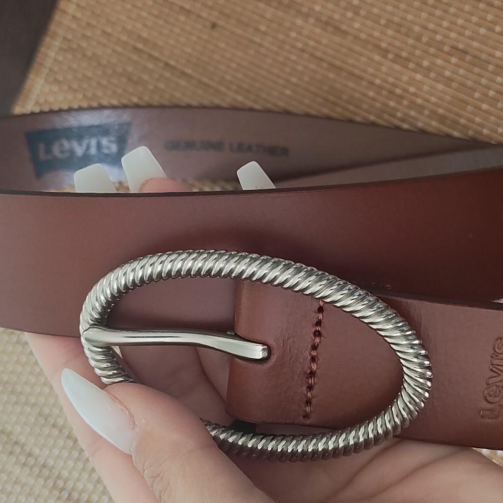 Levi's Genuine Leather classic Belt - Picture 3 of 4